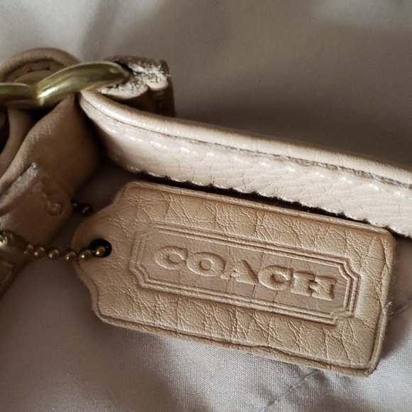 Coach Handbag 👜 - Picture 3 of 4